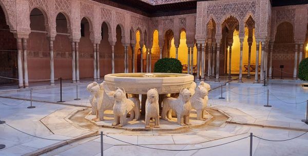 Alhambra Patio Leones Visita Noturna